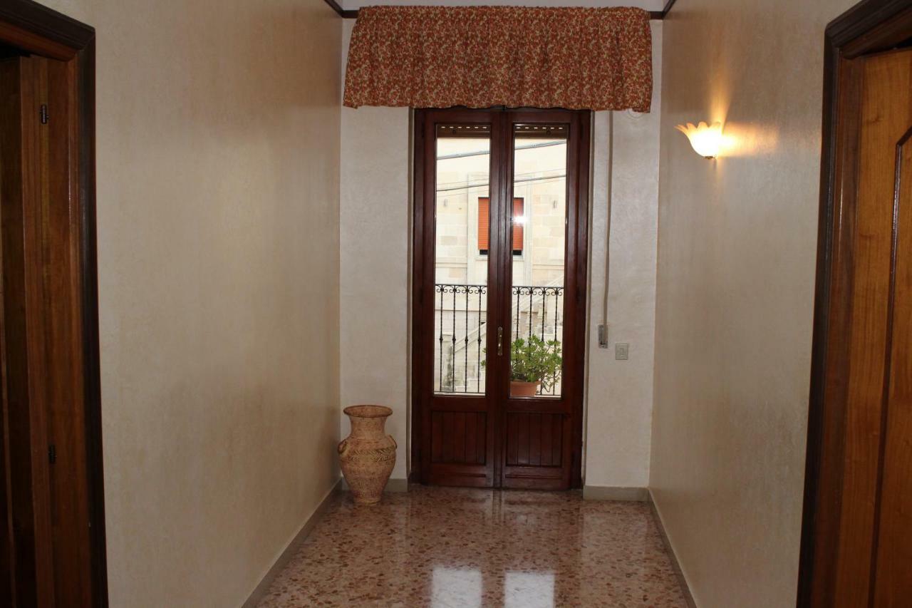 Antico Borgo Villa Monacizzo Exterior photo